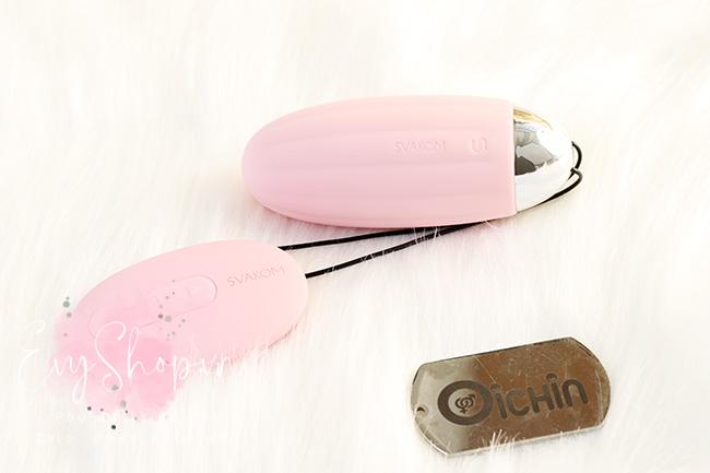 Remote điều khiển riêng biệt, giúp sử dụng dễ dàng