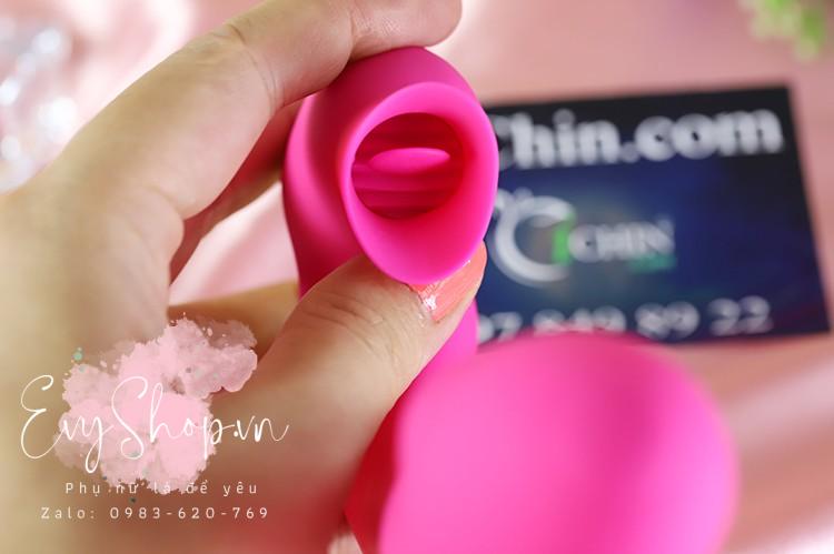 Một đầu có lưỡi giả silicon nhỏ xinh, êm mịn, bú liếm hột le cực sướng.