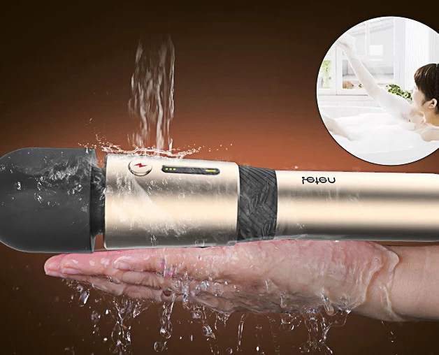 Chị em có thể sử dụng Lightning Stick Leten trong nhà tắm