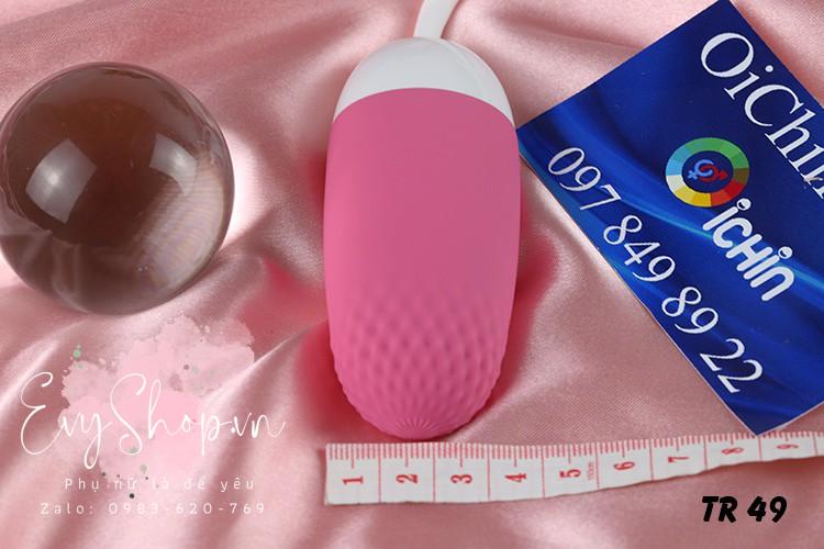 Đường kính 3.7cm, với bề dày là 2,7cm. Dễ dàng tự sướng cũng như cất giấu hay mang theo bên mình.