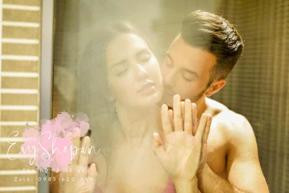 Bí quyết phòng the: 8 cách yêu thăng hoa cảm xúc cho cả hai