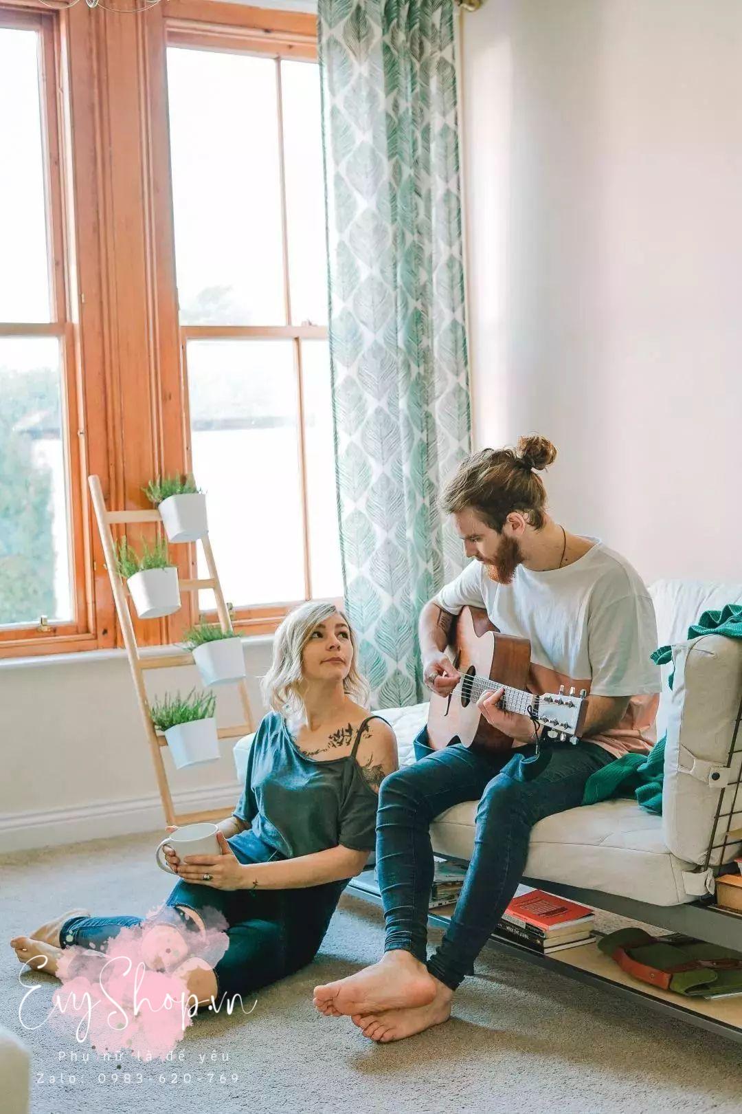 chàng trai đánh đàn - chinh phục phụ nữ xử nữ