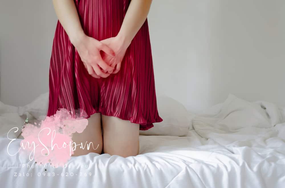Mụn rộp sinh dục có chữa được không? Có tự khỏi không?