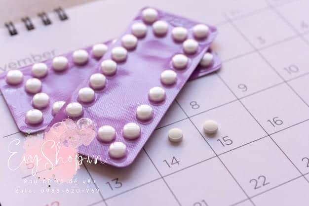 Thay thuốc tránh thai hàng ngày có sao không? Những điều cần lưu ý
