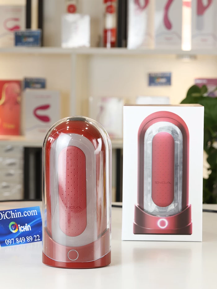 tenga-flip-zero-red-warmth-and-softness-2