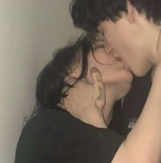 Những câu nói gợi tình của phái nữ khiến cuộc yêu thêm cháy bỏng